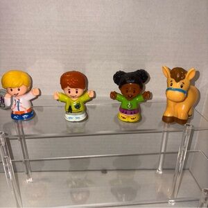Fisher Price Little‎ People Mixed Lot Of 4 Figures Toys